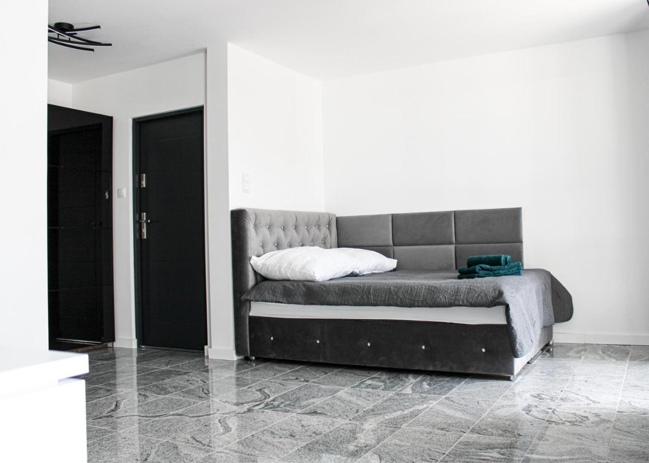 Apartament Black-Niska Z Garazem Podziemnym Kielce Extérieur photo